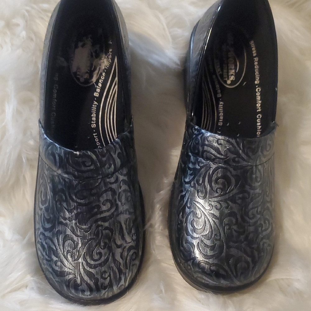 Black And Silver Patterned Clogs - image 1